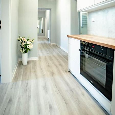 Lofty Apartamenty Namyslow I المظهر الخارجي الصورة